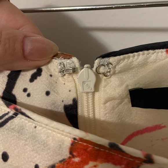 Rachel Mara - 100% Silk Short Skirt with Pockets - Picture 6 of 16